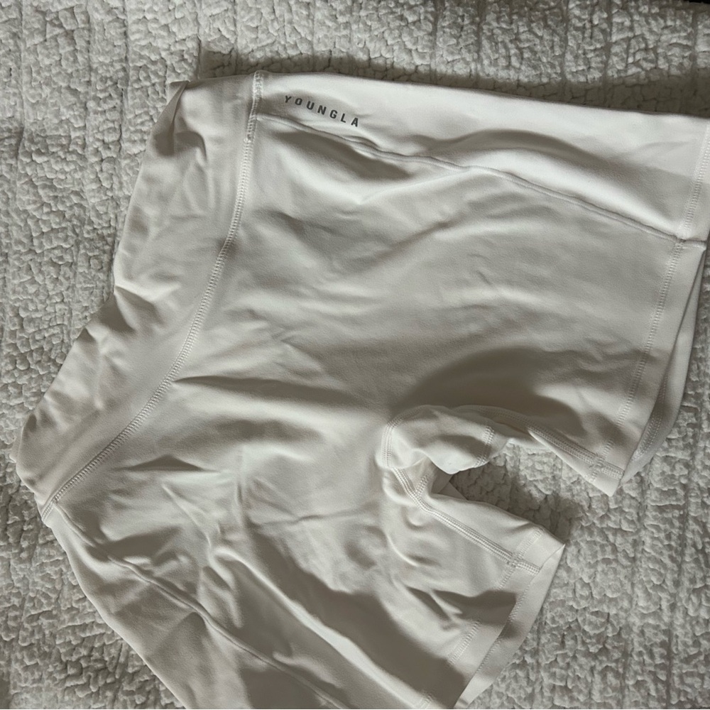 Elevate shorts 5” - Picture 7 of 7